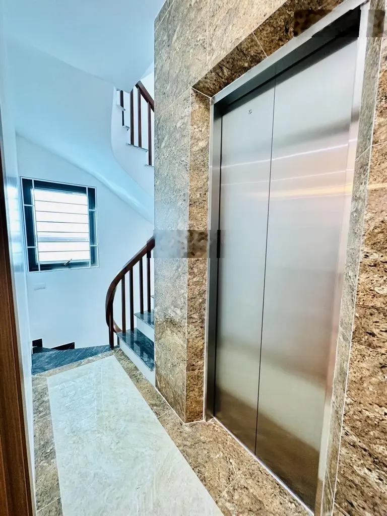 Bán NR đẹp, 40m2, 8,4 tỷ, 4PN, 4WC tại An Dương Vương, Phú Thượng, Tây Hồ, Hà Nội