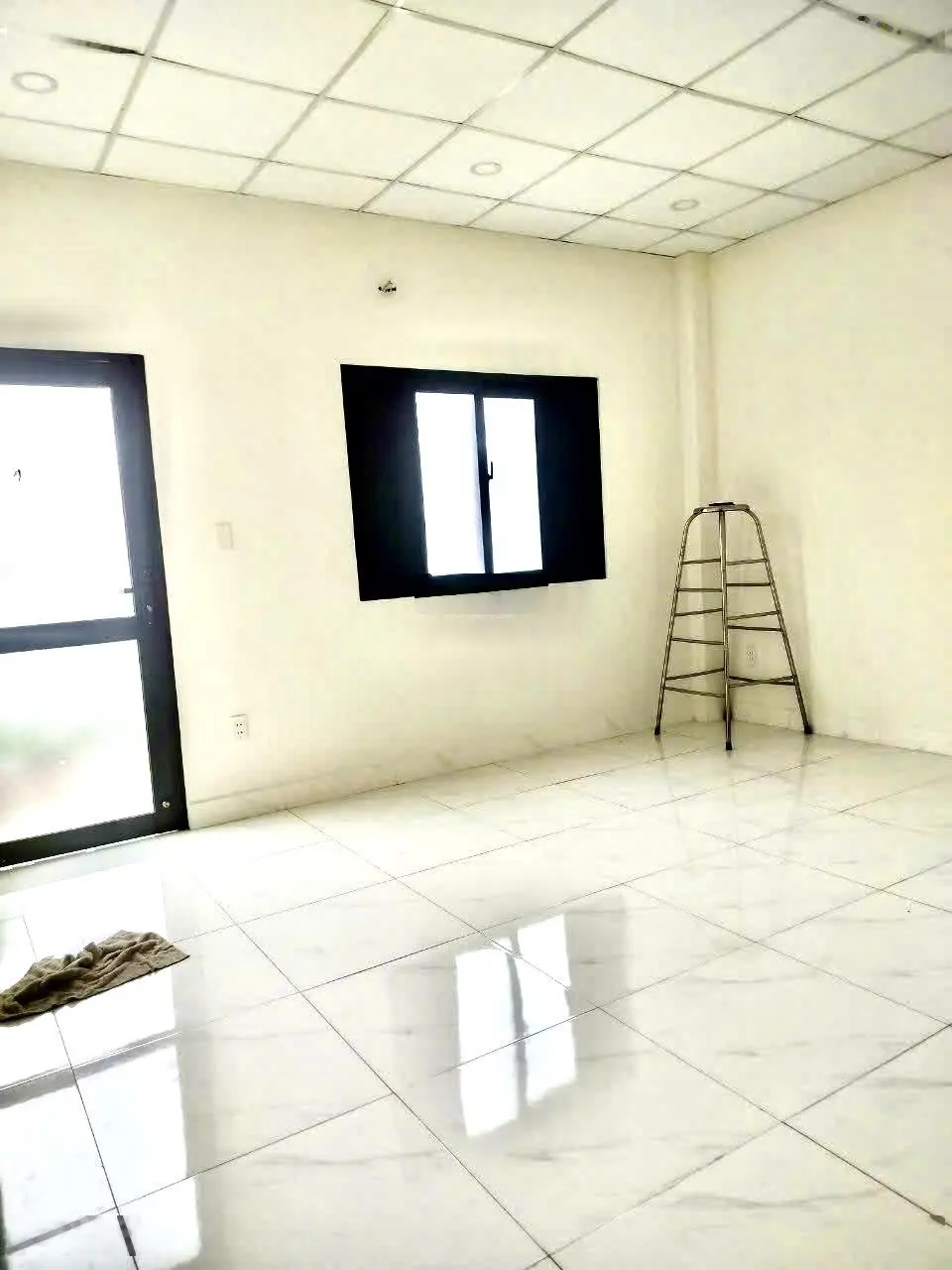 Bán nhà gấp 80m2 1 lầu 1 trệt đường TK8, KDC Hoàng Hải