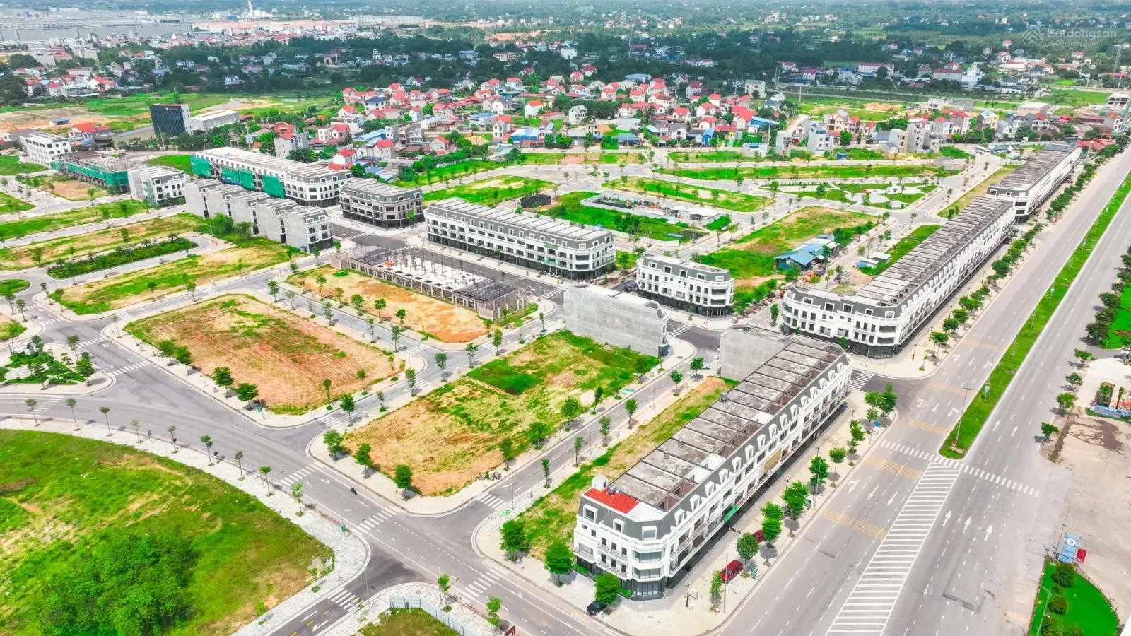 Từ 5,5 tỷ sở hữu căn shophouse mặt tuyến phố đi bộ tại Yên Bình Green City, kinh doanh ngay lập tức