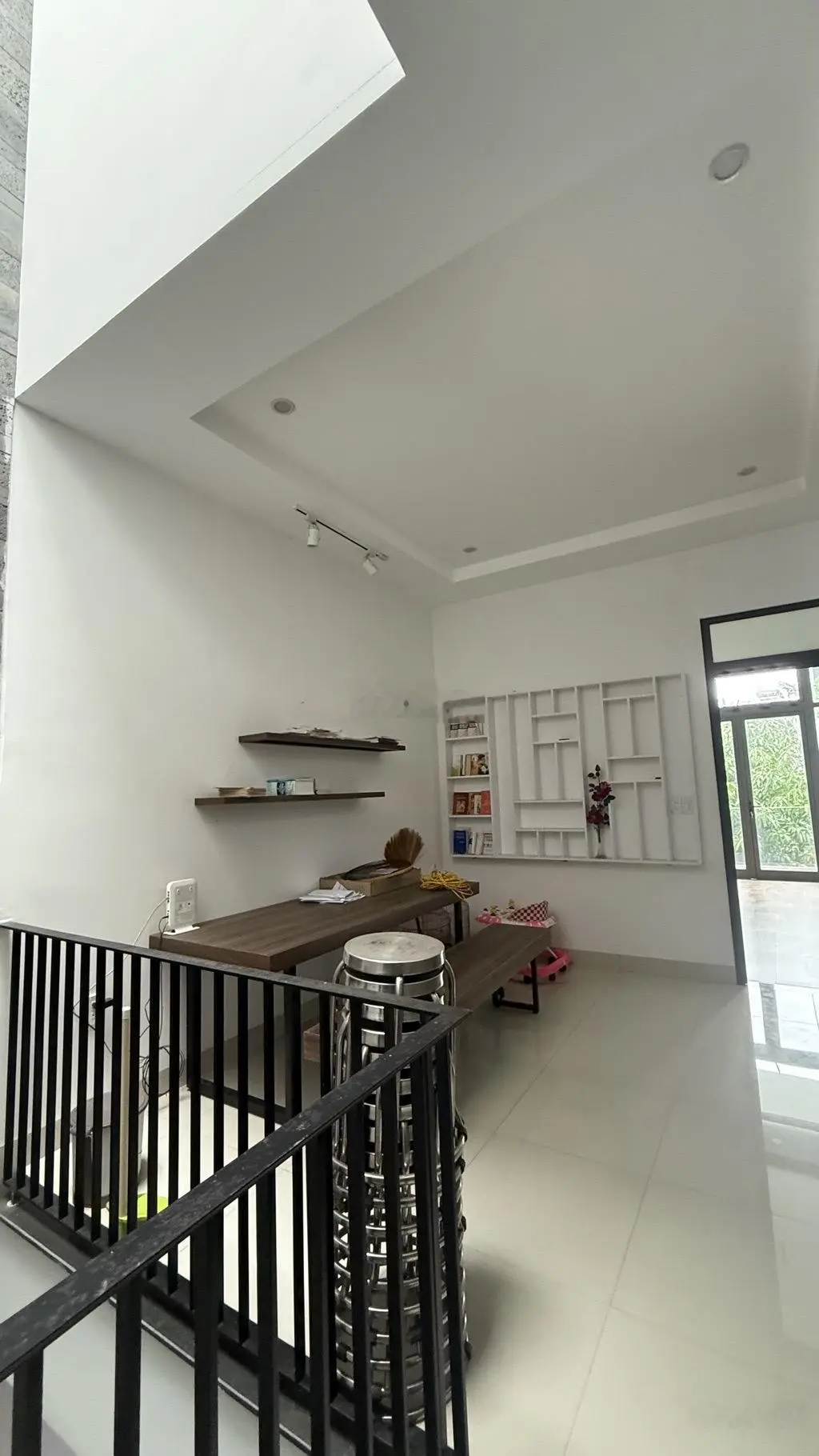 Nhà 3 tầng, MT đường 7,5m, Hoà Xuân - nhà mới đẹp kiên cố. 100m2 - Phân lô Thanh Lương