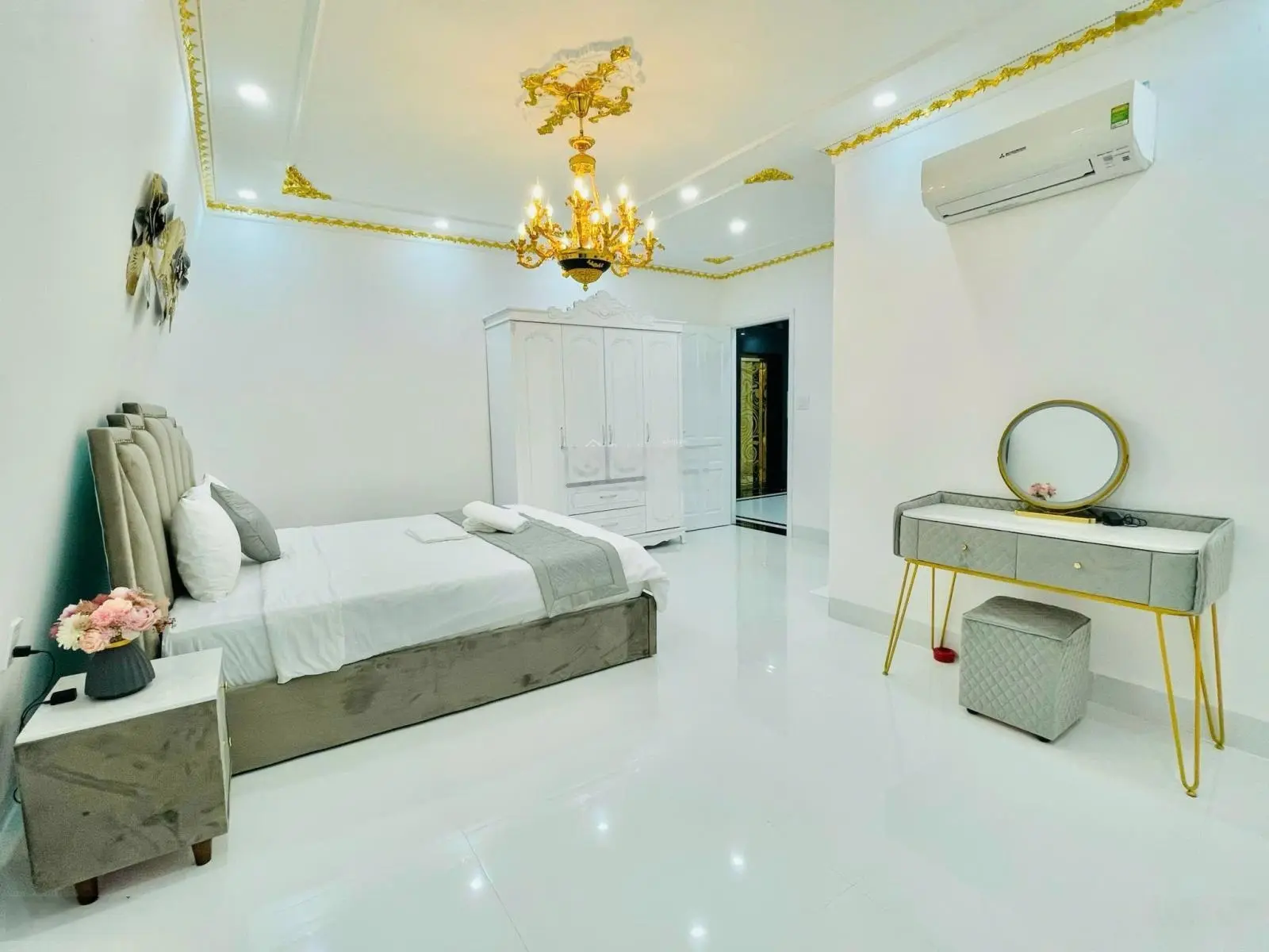 Bán villa hồ bơi bãi sau Vũng Tàu 7PN giá 65tỷ. LH Thái 0929 968 986