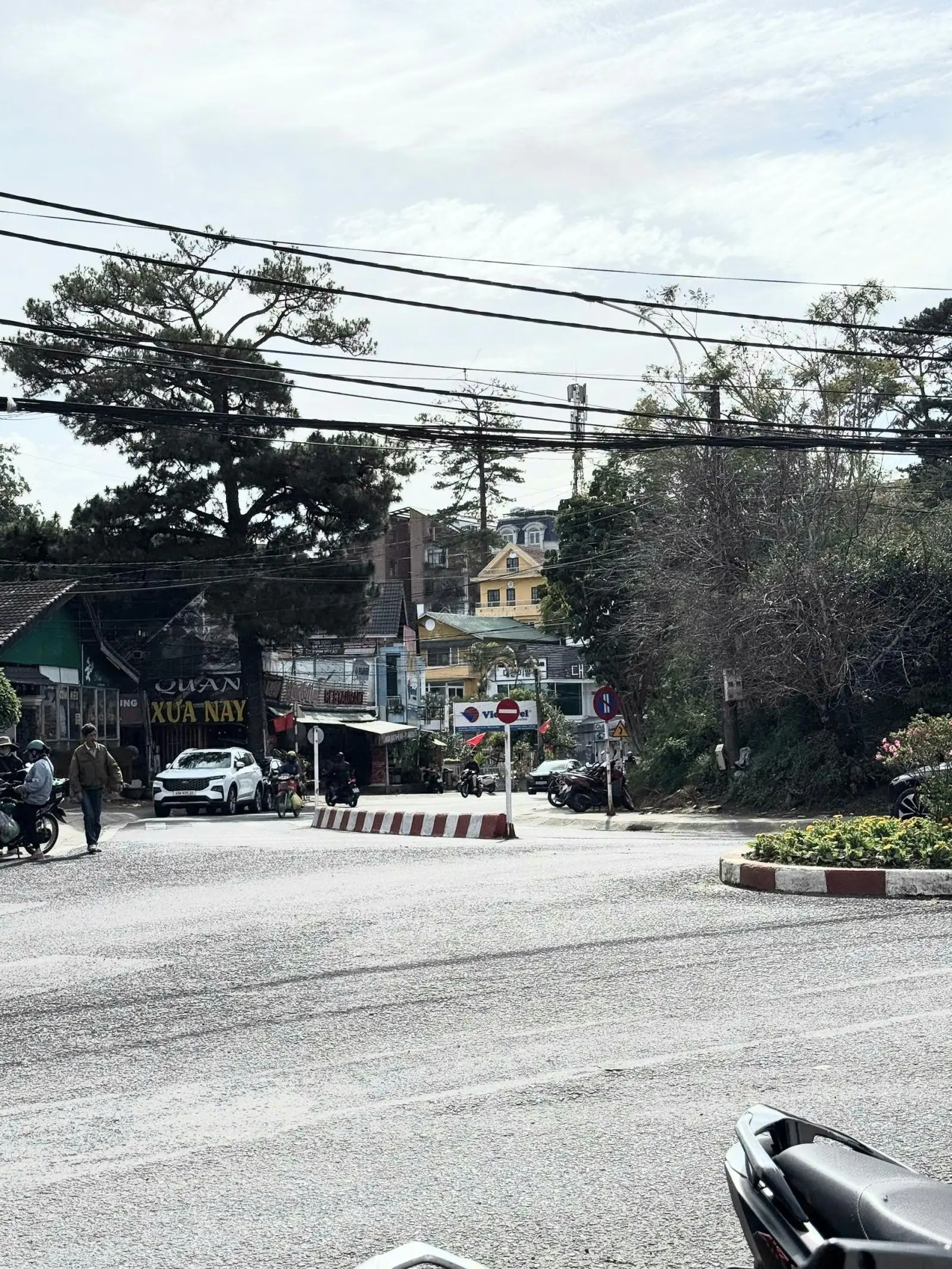 Bán nhà hàng 2 mặt tiền đường Pasteur - khu kinh doanh nhà hàng cao cấp tại Đà Lạt