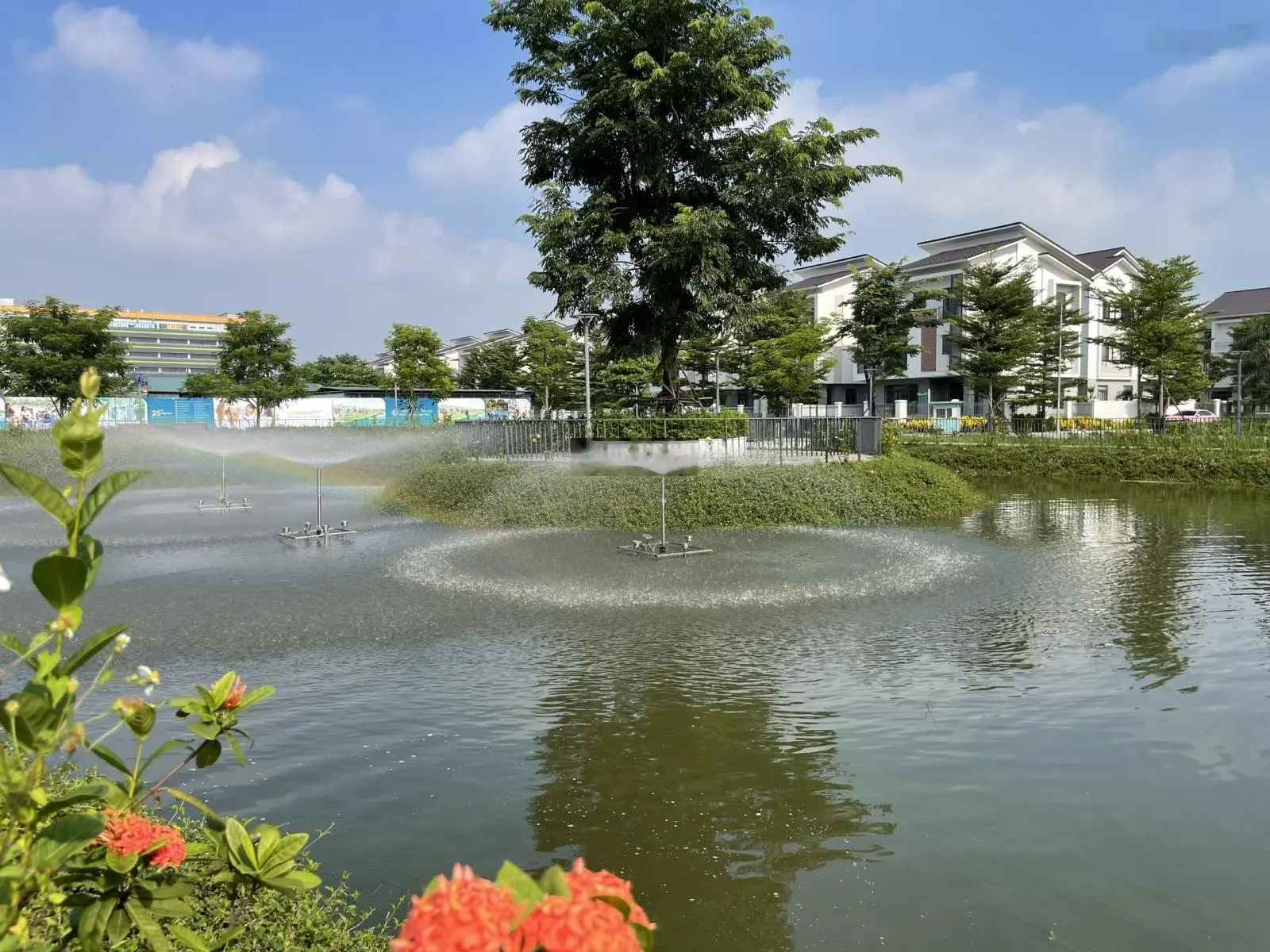 Mở bán shopvillas Lake View - Centa Riverside Vsip Từ Sơn. Giá gốc trực tiếp CĐT vốn chỉ từ 2,3 tỷ