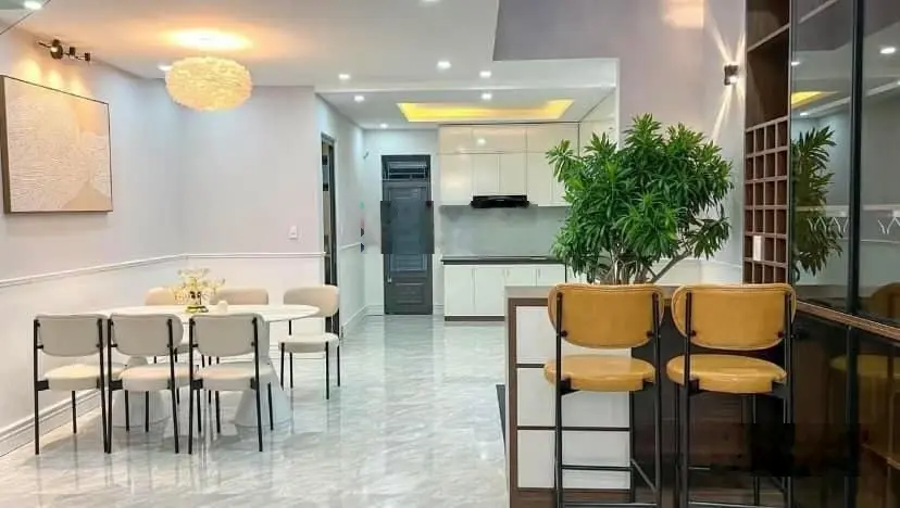 Nóng! Cần bán nhà phố Lý Chính Thắng, phường 7, quận 3 - 58,5m2. Sổ chuẩn, hoàn công đủ