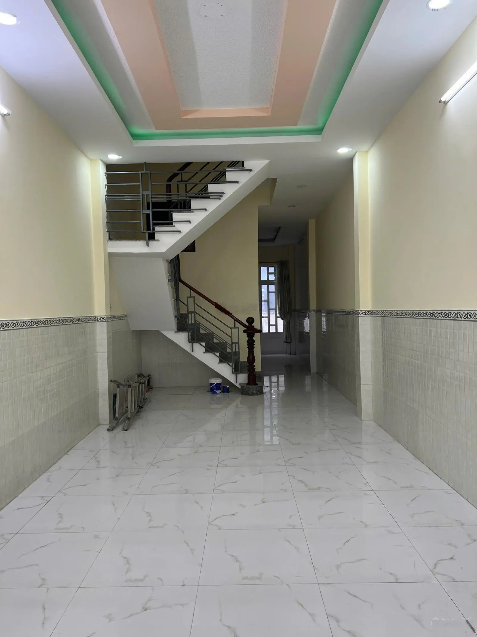 Nhà bán 3 tầng- ST -63m2(3,4 x 18) nở hậu 3,8-Giá: 6 tỷ2 TL- hẻm ô tô cách 10m Bùi Minh Trực P6Q8