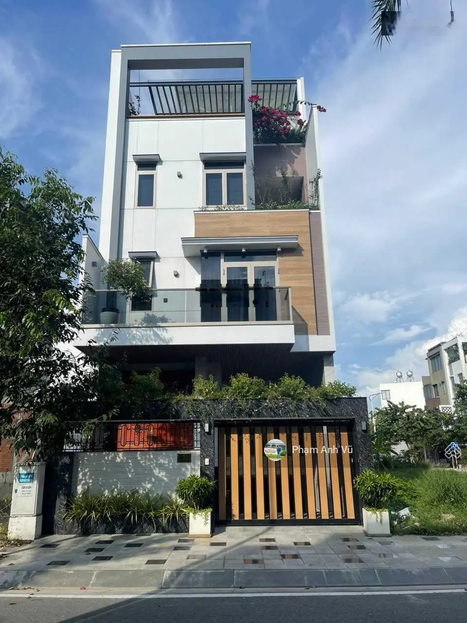 Bán nhà phố (9x18m) hướng Đông Nam, 40 tỷ TL, Quận 2 - Saigon Mystery Villas LH: 0948888399