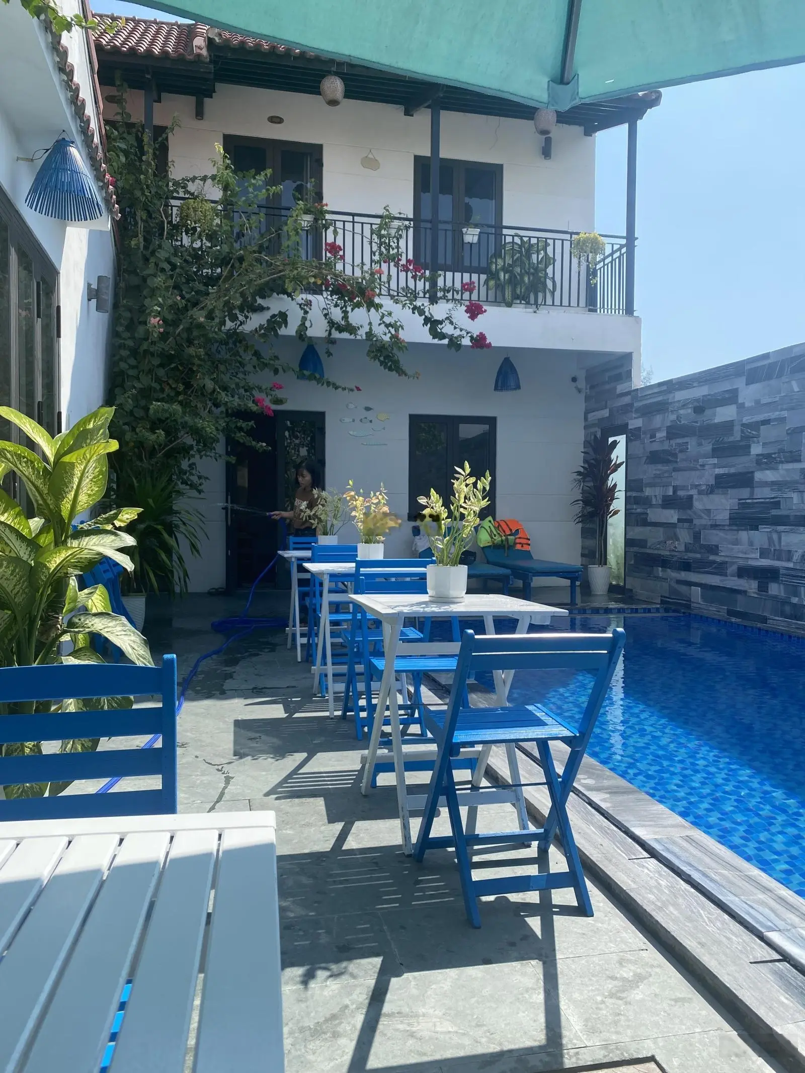 Villa làng chài Cẩm An 4PN hồ bơi rộng cần bán giá rẻ 6,9 tỉ LH: 0936 325 ***