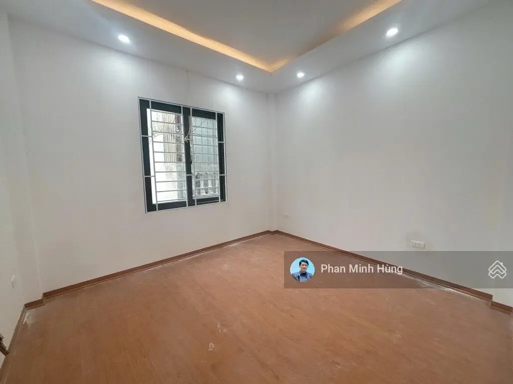 Bán nhà phú thượng  tây hồ, nhà mới ở luôn, 2 thoáng, 40m2, 7.9 tỷ