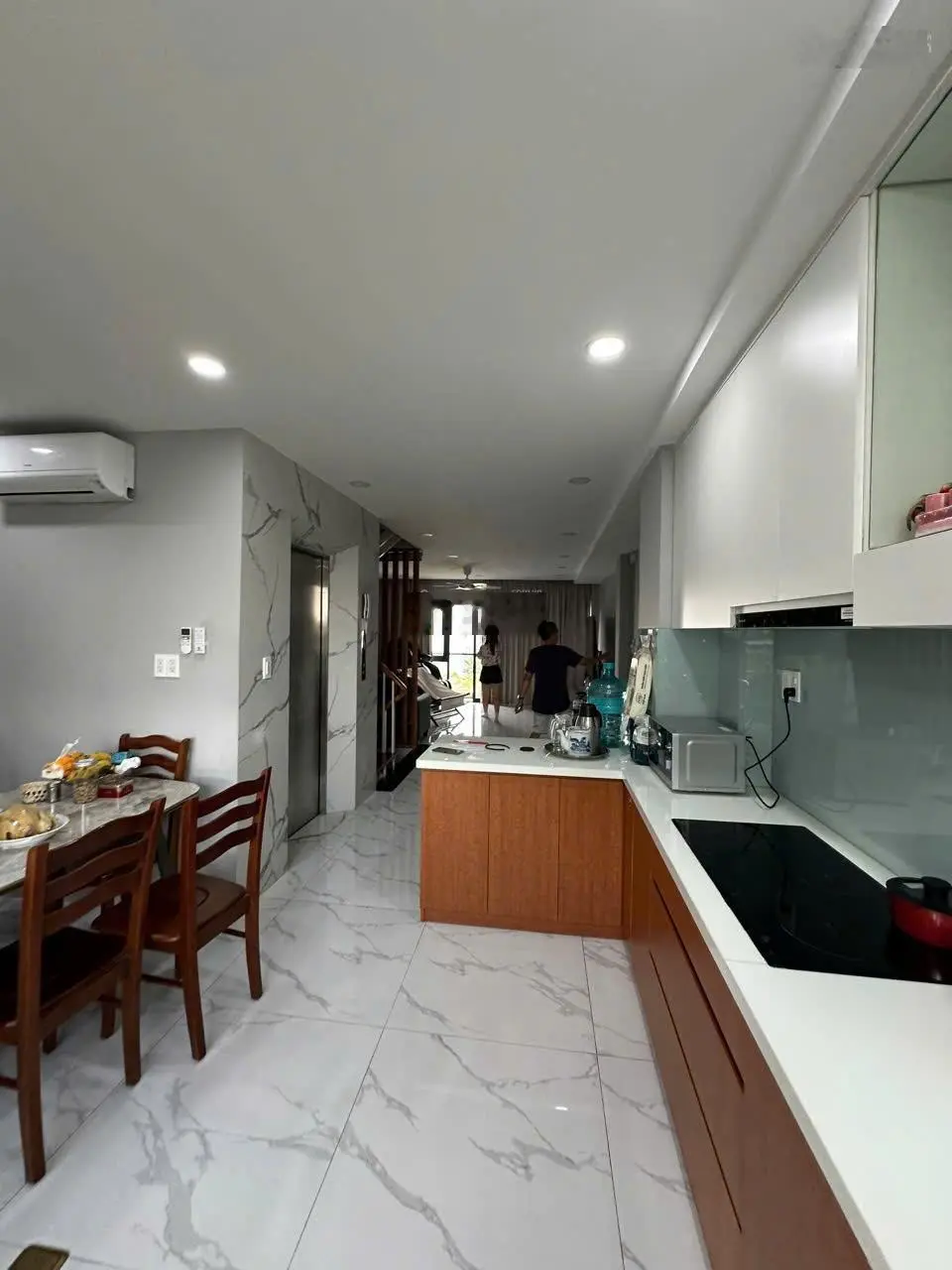 Bán nhà riêng view đẹp tại An Phú, 17,2 tỷ, 312.4 m2, 5PN, 5WC, 4 tầng