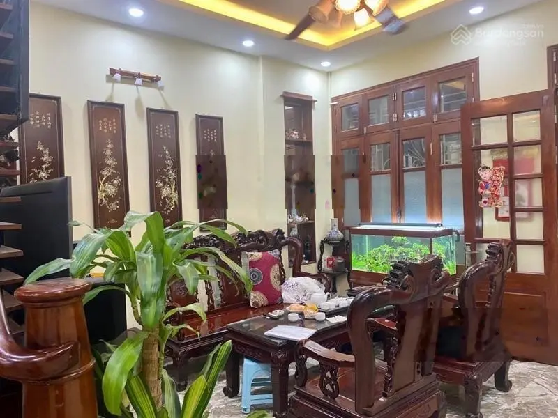 Bán nhà ngõ 68 Triều Khúc Thanh Xuân ô tô, gần phố, gần chợ, 42m2, 4 tầng. Giá 7 tỷ. 0982898705