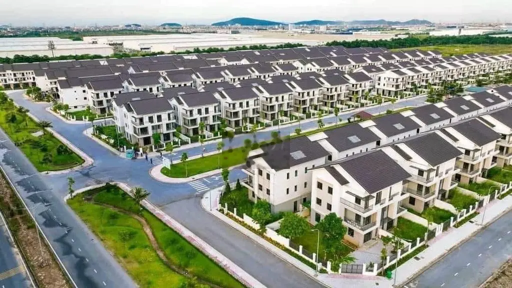 BÁN NHÀ PHỐ 3 TẦNG diện tích 120M² đường 15M - dư án CENTA RIVERSIDE