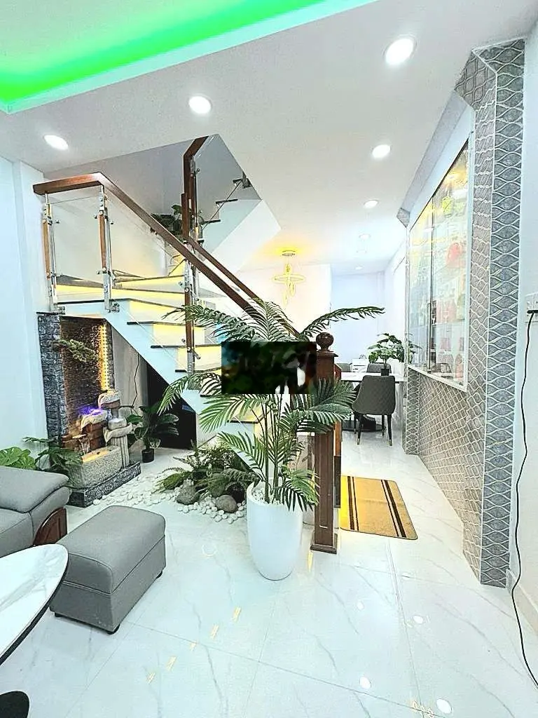 Bán nhà Khu ngân hang đường Tùng Thiện Vương, P13,Quận 8,30m2,giá 3,7t