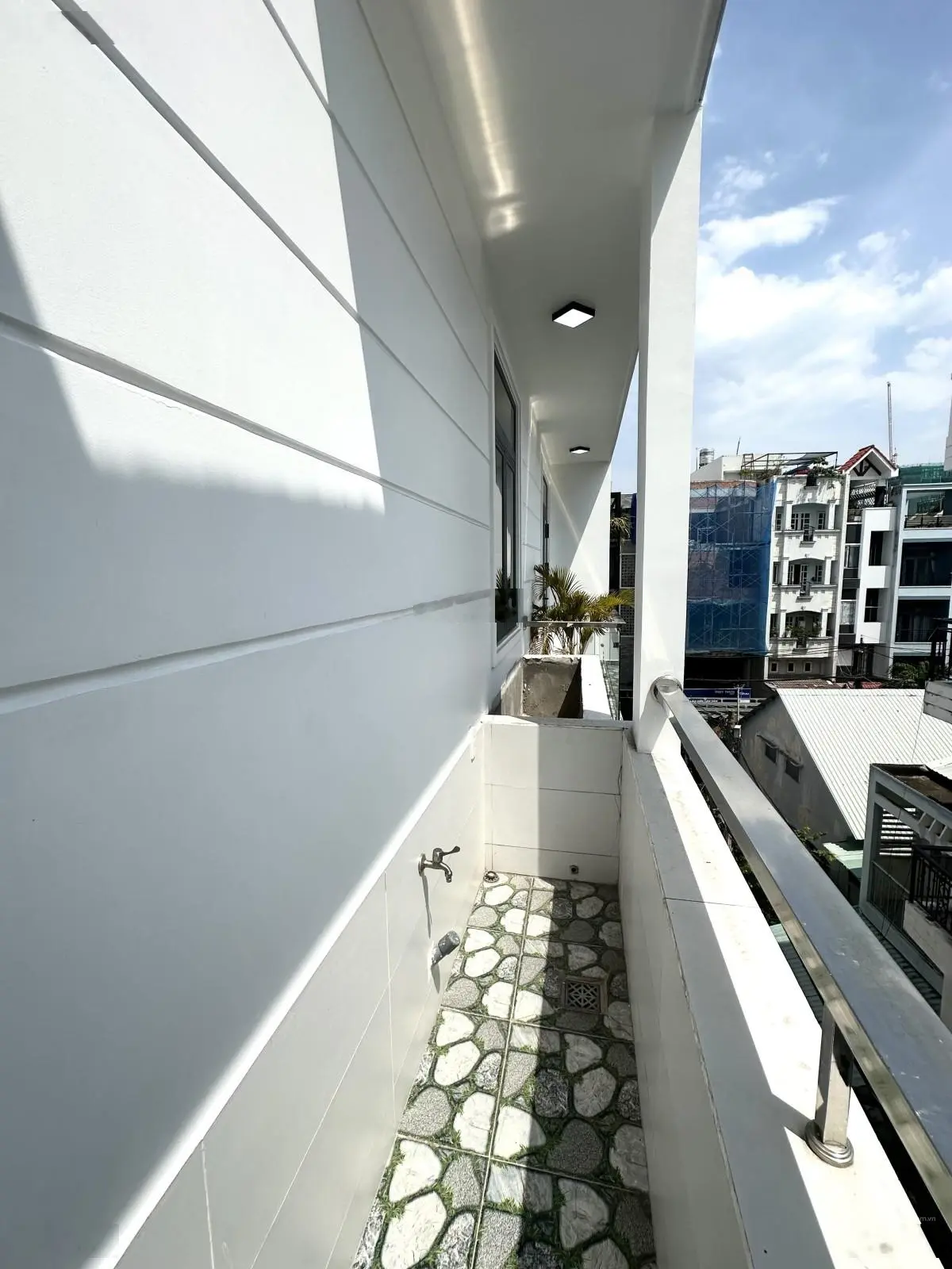 Bán nhà 4 tầng Nơ Trang Long - 3 PN - 120m2 sàn - 8.3 tỷ - ô tô vào nhà - nhà mới - vị trí cực đẹp