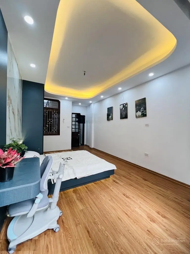 Bán nhà riêng 5 tầng full công năng đường Kim Giang, 6,45 tỷ, 32 m2, chính chủ