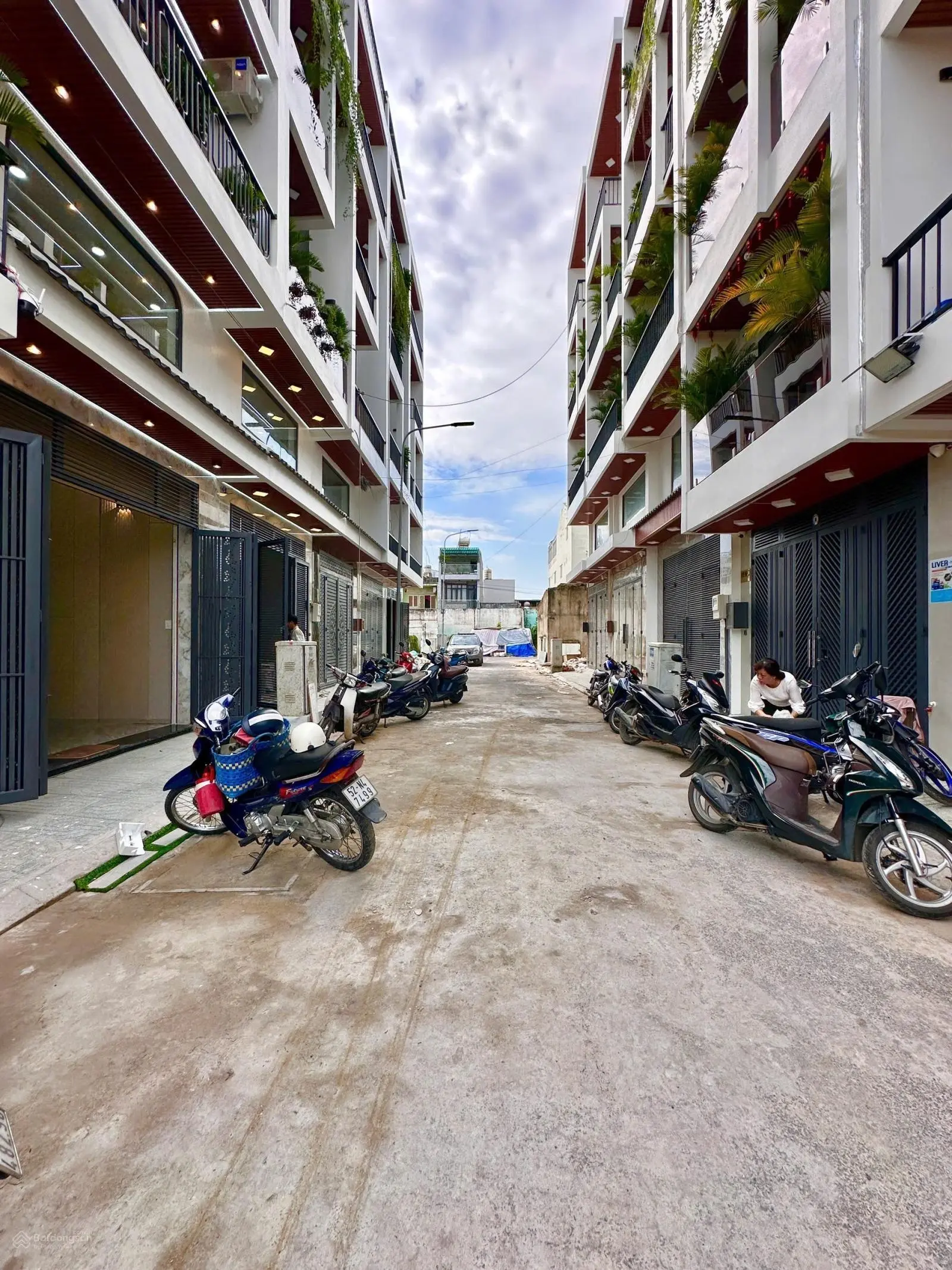 Bán nhà riêng tại đường Trường Chinh, giá siêu hời 7,6 tỷ VND, 72m2, đẹp, nhiều tiện ích