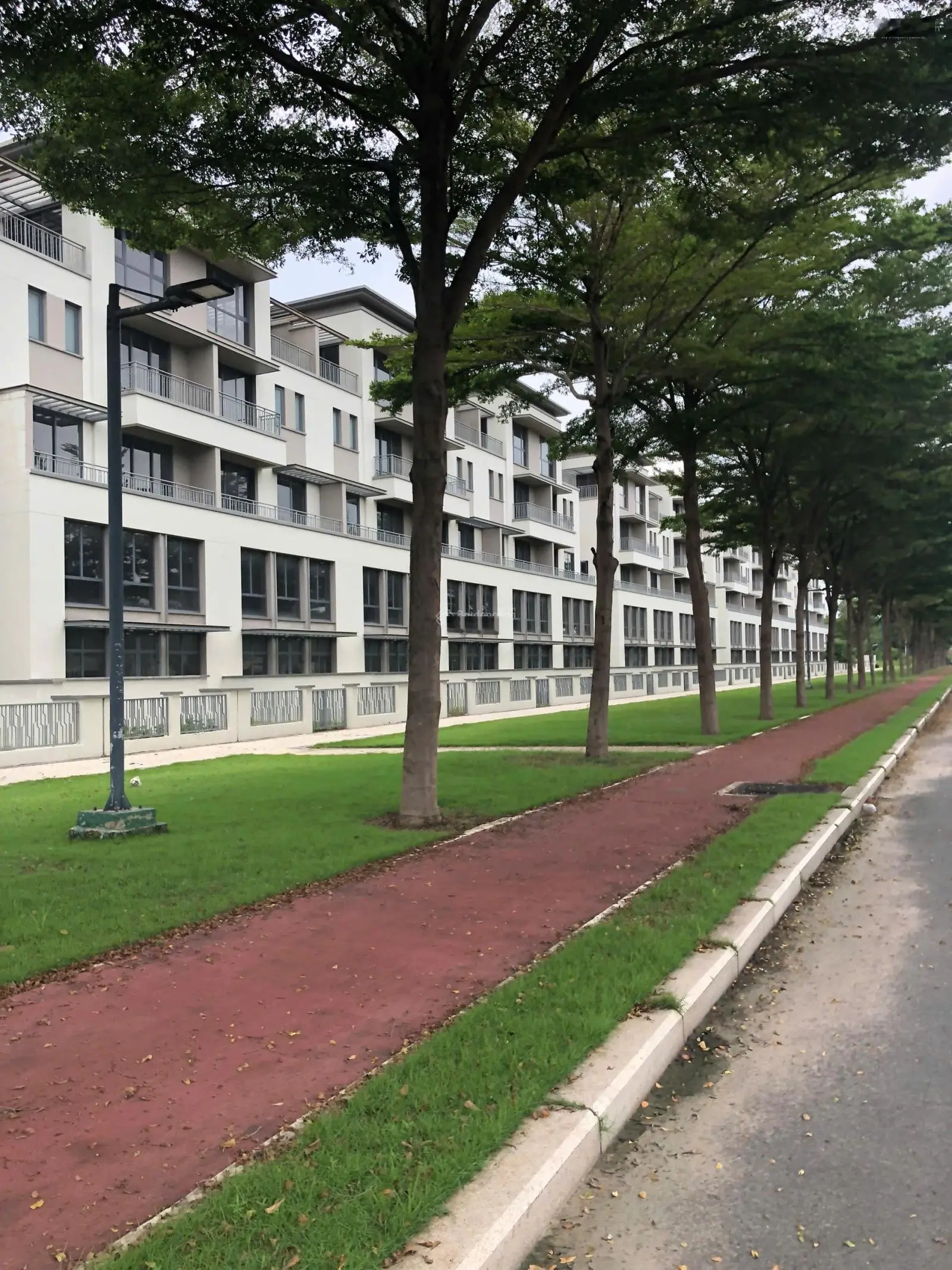 Cần bán căn nhà BiG Town diện tích xây dựng 145m2 trung tâm thành phố mới Nhơn Trạch, Swan Park