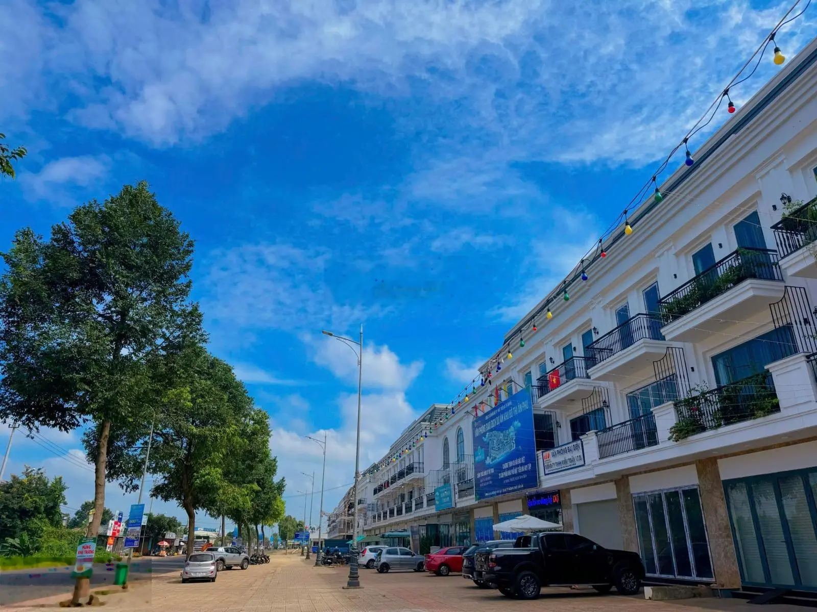 Lô đất nền ân phú đẹp, không lỗi, sổ sẵn, lốc lk7 view hoa viên cực thoáng, mát cạnh trường học