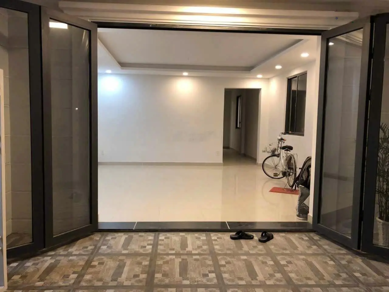 Siêu dòng tiền - nhà 100 m2 Tô Ngọc Vân - P Linh Đông - Thủ Đức - 4pn 2wc - ngang 6,2m