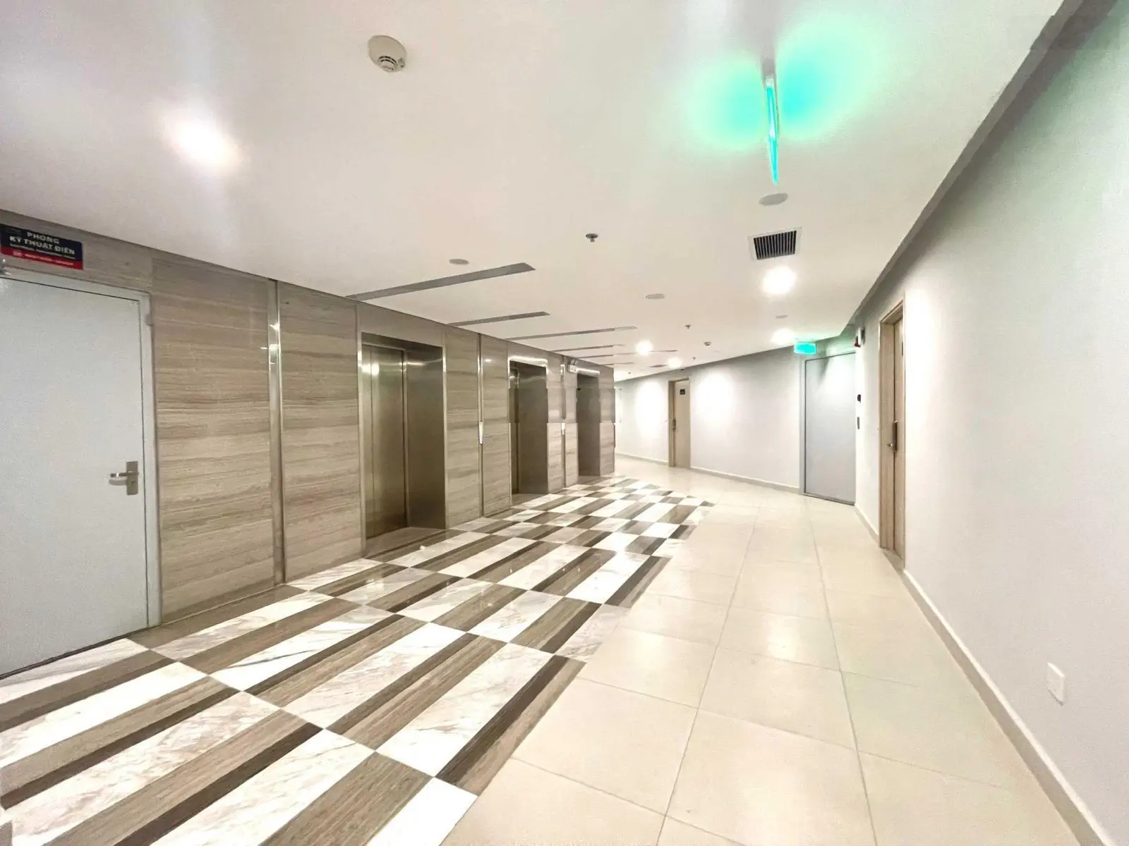 Chỉ 1,99 tỷ sở hữu căn hộ Marina Suites 1PN - 60m2 tầng cao, căn trống không nội thất