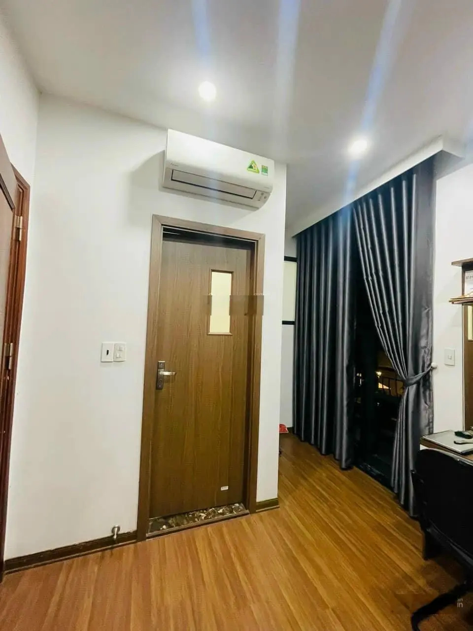 14 tỷ căn 96m2. Hoàn thiện full nội thất, giá rẻ nhất dự án