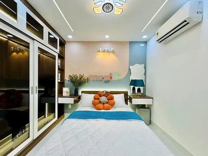 Nhà ngộp sang tên gấp 72m2 HXH Phó Cơ Điều-P.6-Q.11 đang cho thuê SHR