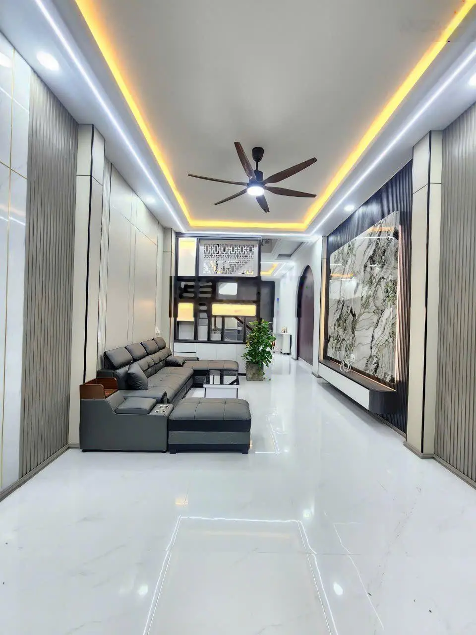 Bán nhà 1 trệt 2 lầu, KDC Lộc Phát Residence, P.Thuận Giao, Tp.Thuận An