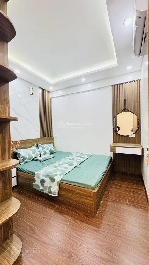 Bán nhà tập thể gần Giải Phóng, 110m2, 3 phòng ngủ, chỉ 3.7 tỷ