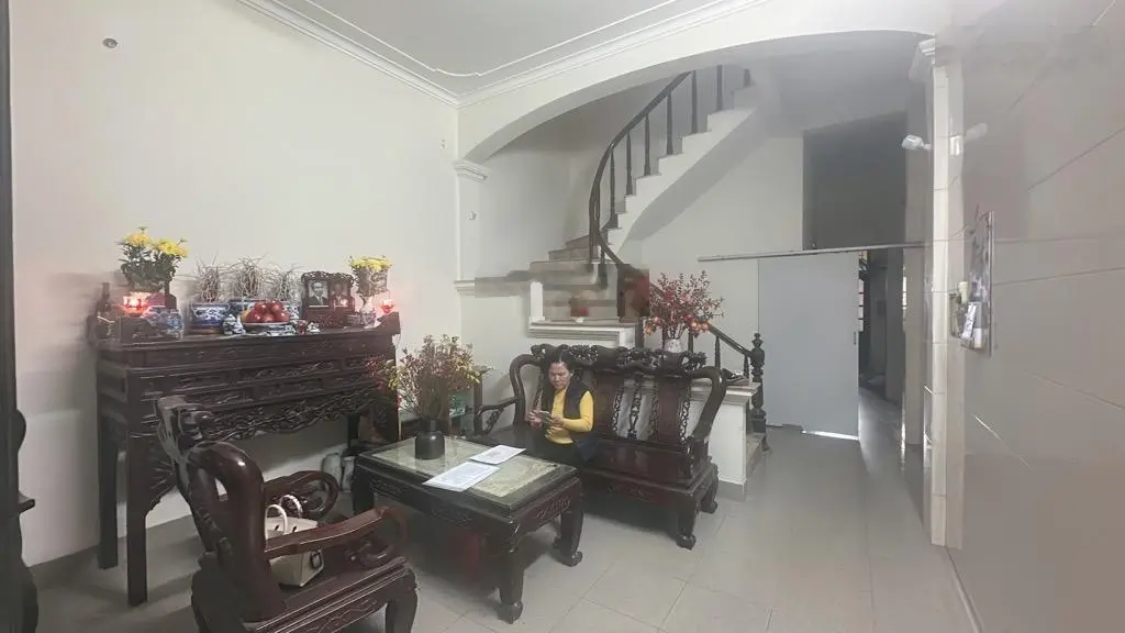 Bán nhà Nguyễn Văn Linh, 30m2, 3 tầng, giá chỉ 4,1 tỷ. Kinh doanh đỉnh nóc kịch trần