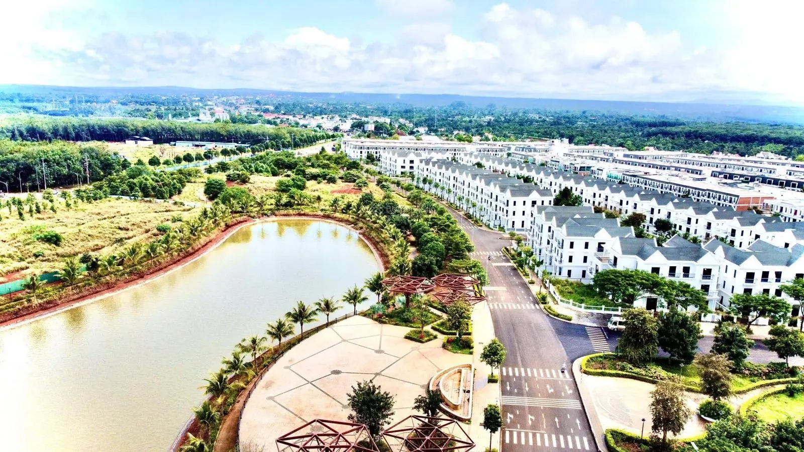 Bán biệt thự Eco City Premia, 13,5 tỷ, 250m2, Tân An, Buôn Ma Thuột, Đắk Lắk