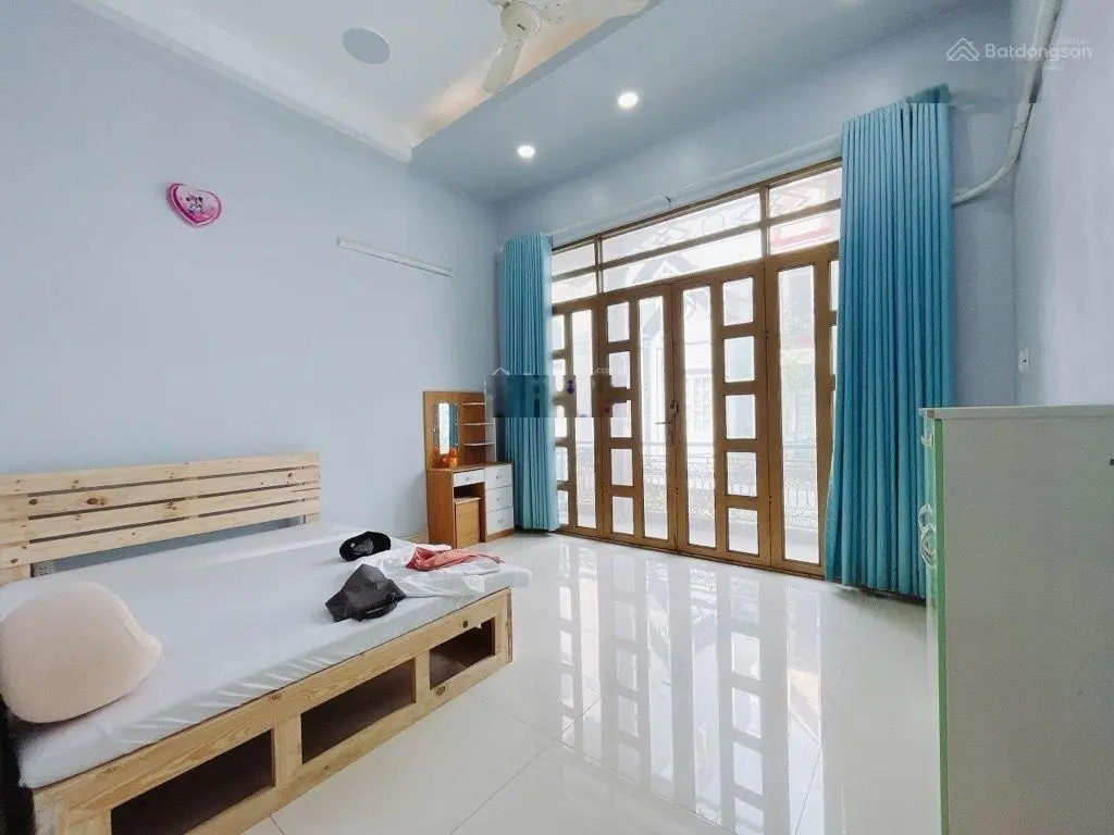 Bán nhà đẹp 4 tầng hẻm xe hơi, Huỳnh Tấn Phát trung tâm Quận 7, 64m2, hơn 6 tỷ thương lượng