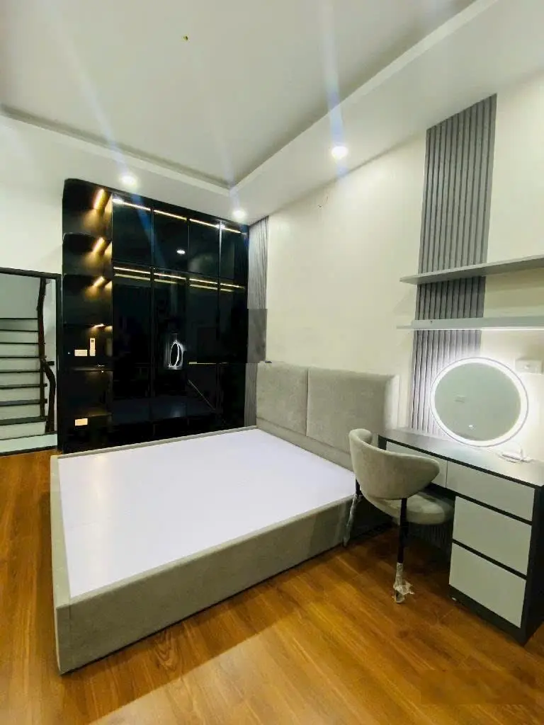 Chùa quỳnh, thanh nhàn, mặt ngõ thông,30m2, 5 tầng, giá chào 6.15 tỷ.