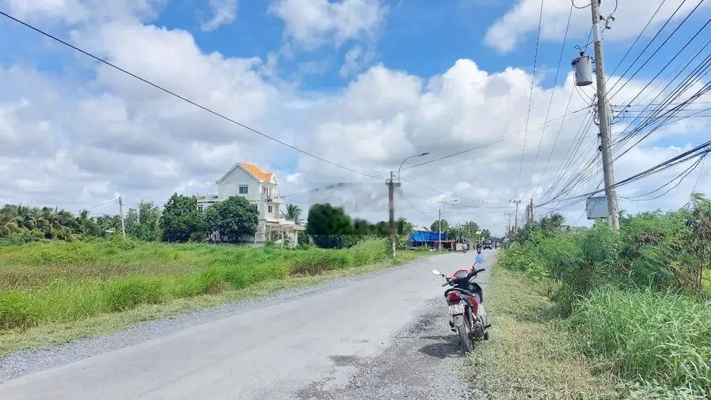 468m(10*47) full thổ. Mặt tiền 826C. Bán 18 triệu/m. Cần Giuộc Long An