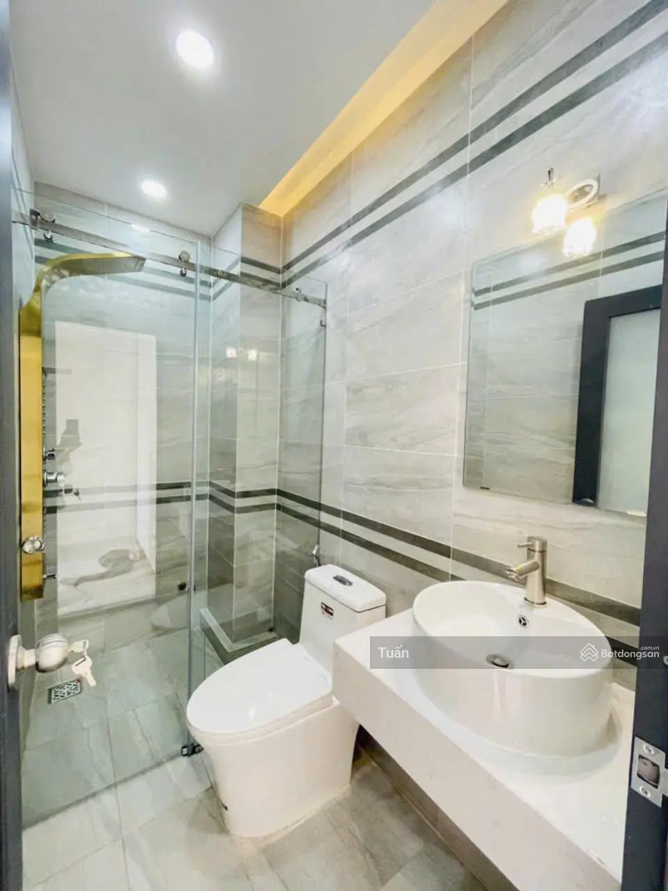 Nhà đẹp ăn tết, bán gấp nhà đường 49, HBC, Thủ Đức DT: 5*20m full nội thất giá 10.95 tỷ