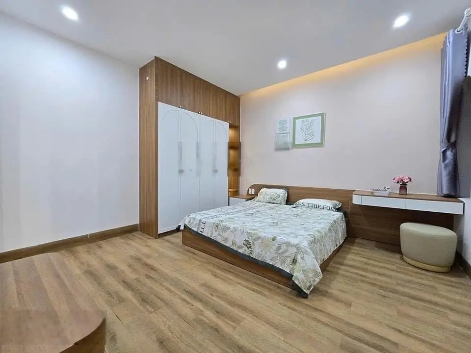 Chủ nhà đi Mỹ không ai coi cần bán nhanh căn nhà 80m2 giá chỉ 2ty990 MTĐ Hồng Bàng,P.1,Q.11