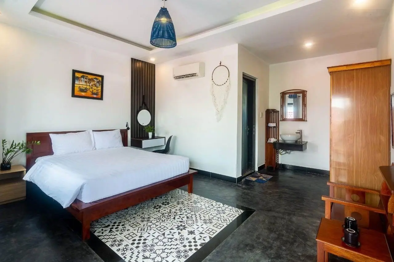 Bán villa làng chài Cẩm An 4PN hồ bơi full nội thất giá chỉ: 6,x tỉ. Lh: 0936 325 ***