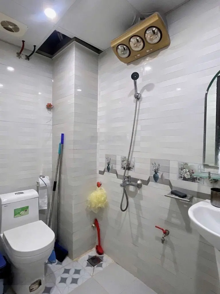 Nhà phân lô Linh Đàm, 60m2, 16ty790, Vị trí đắc địa, Ở làm cty, kinh doanh.