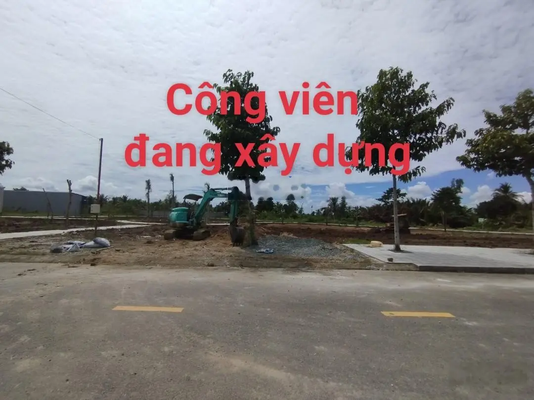 Bán nền đối diện công viên kdc chợ mới sóc ven chỉ 800tr