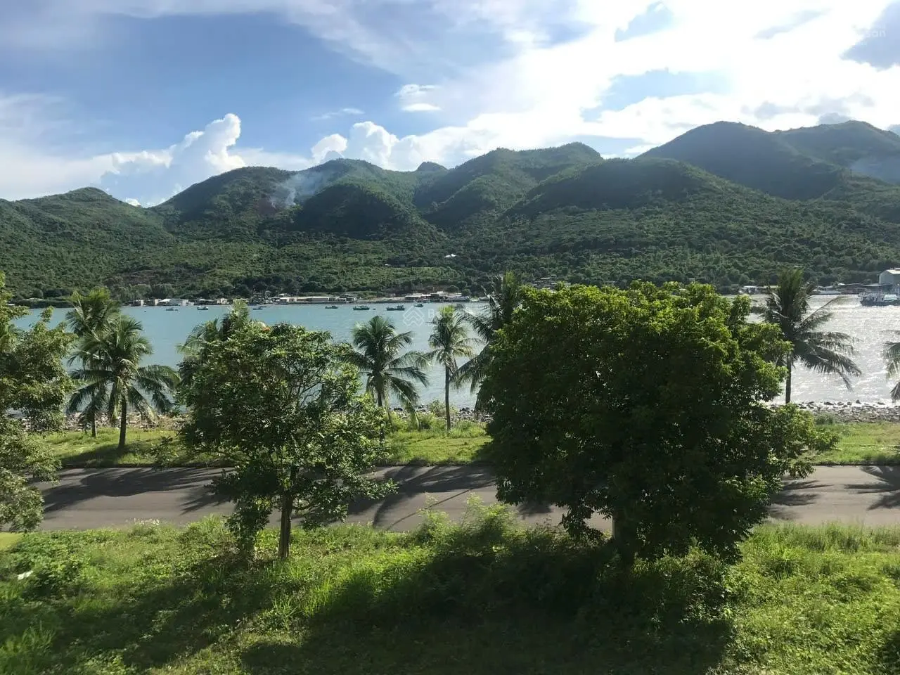 Bán căn biệt thự view sát biển khu đô thị An Viên, phường Vĩnh Trường, tp. Nha Trang