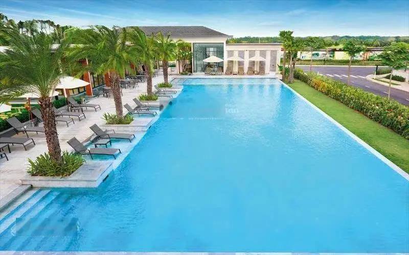 Biệt Thự ven sông đẳng cấp 3 tầng - Nine South Estates - Đường Nguyễn Hữu Thọ Chỉ 18tỷ.