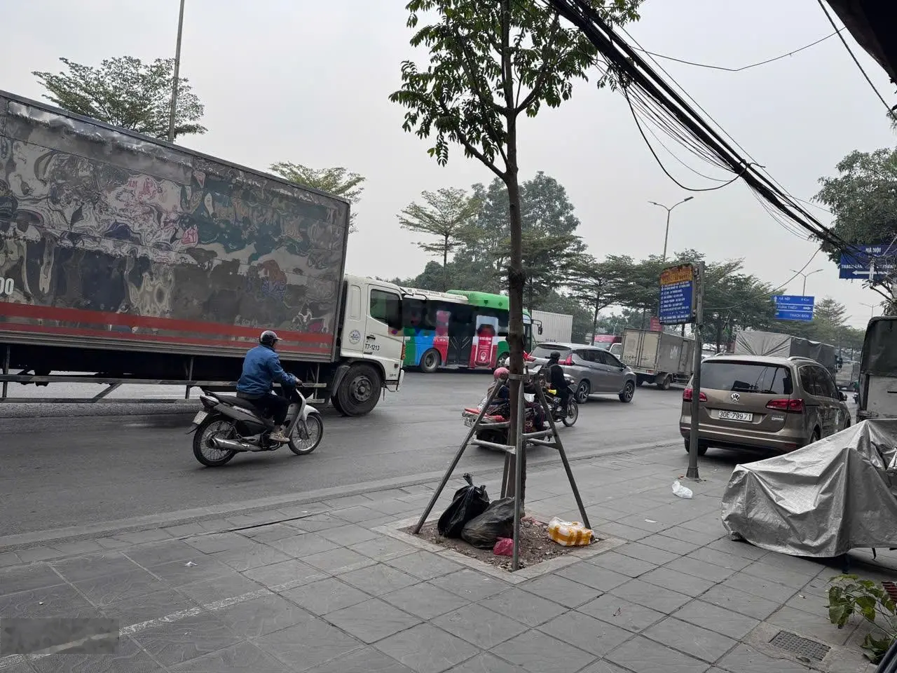 Bán nhà mặt phố chính Nguyễn Văn Linh, Thạch Bàn, Long Biên, vỉa hè rộng 6 mét đường Quốc Lộ 5