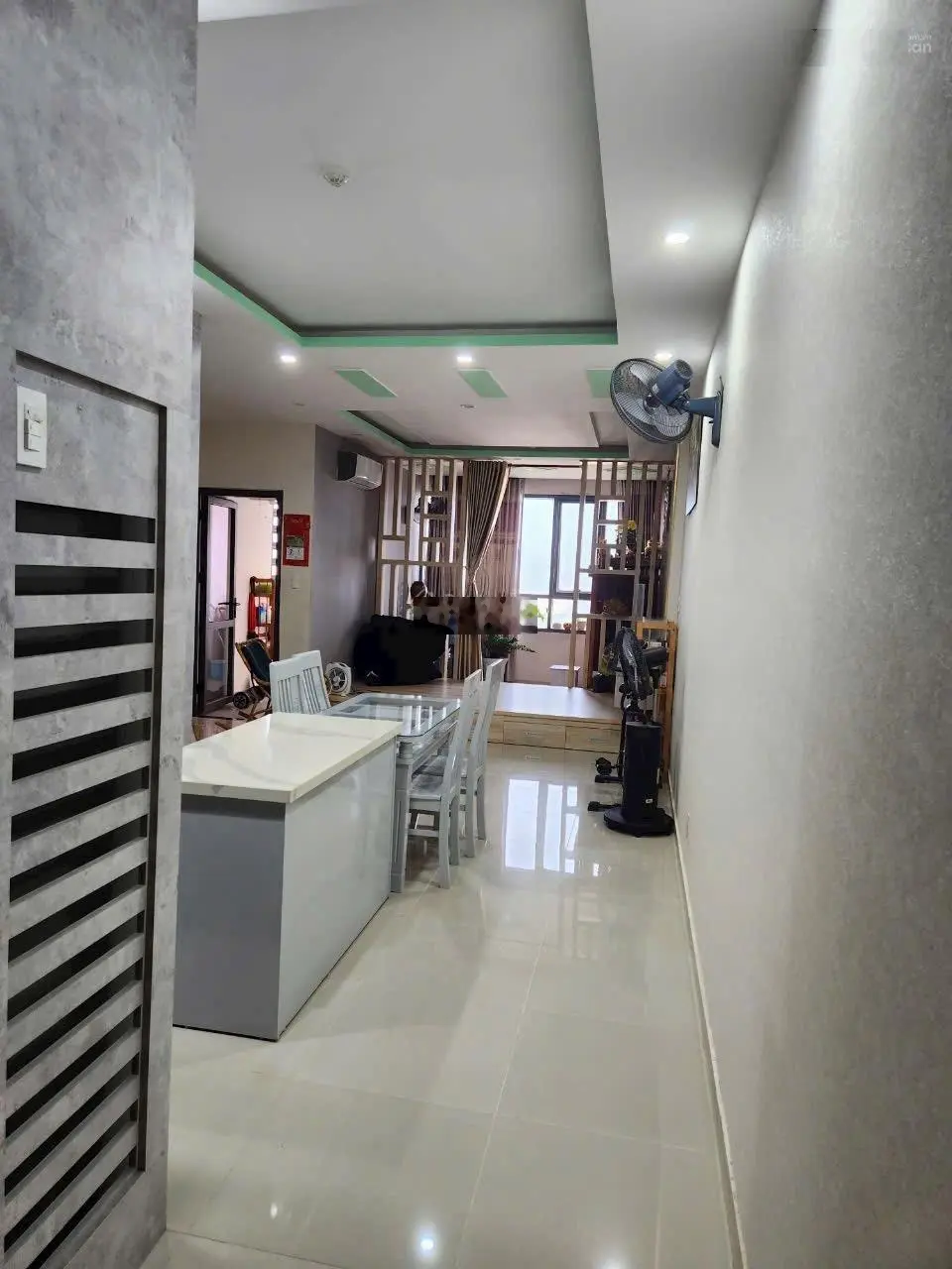 Cần bán căn góc tại Lapen Center. 81m2 2PN nội thất cao cấp. Giá 2ty85. LH: Ms. Thuỳ 0941 378 ***