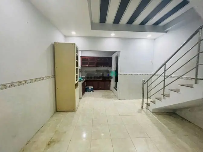 Nhà 3 Tầng, sát Tên Lửa, 48m2, hẻm 4m.