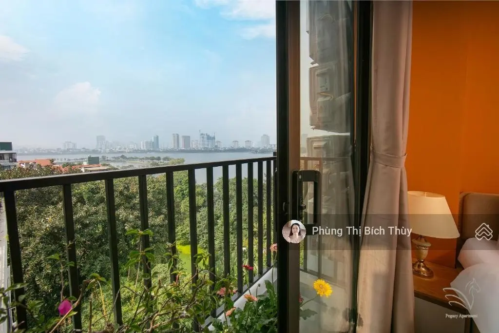 Bán tòa apartment - 9 tầng - View hồ - 427m2 8T MT: 9.8m - 99 tỷ - 50 phòng KD - phố Xuân Diệu