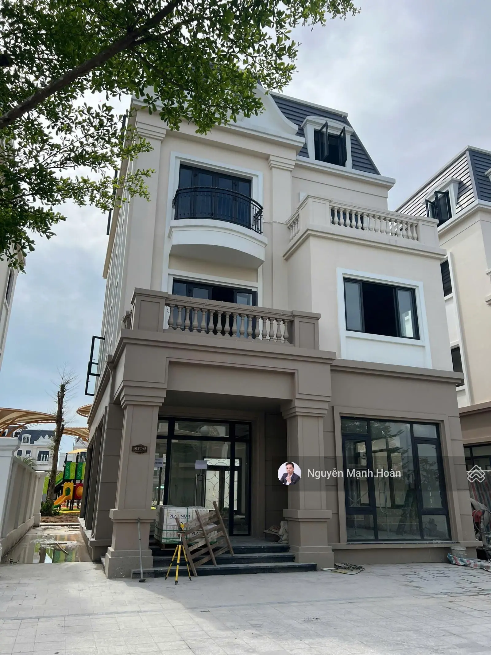 Suất ngoại giao Biệt thự đơn lập Vinhomes Golden Avenue 225m2 full giá chỉ 13,x tỷ, nhận nhà luôn