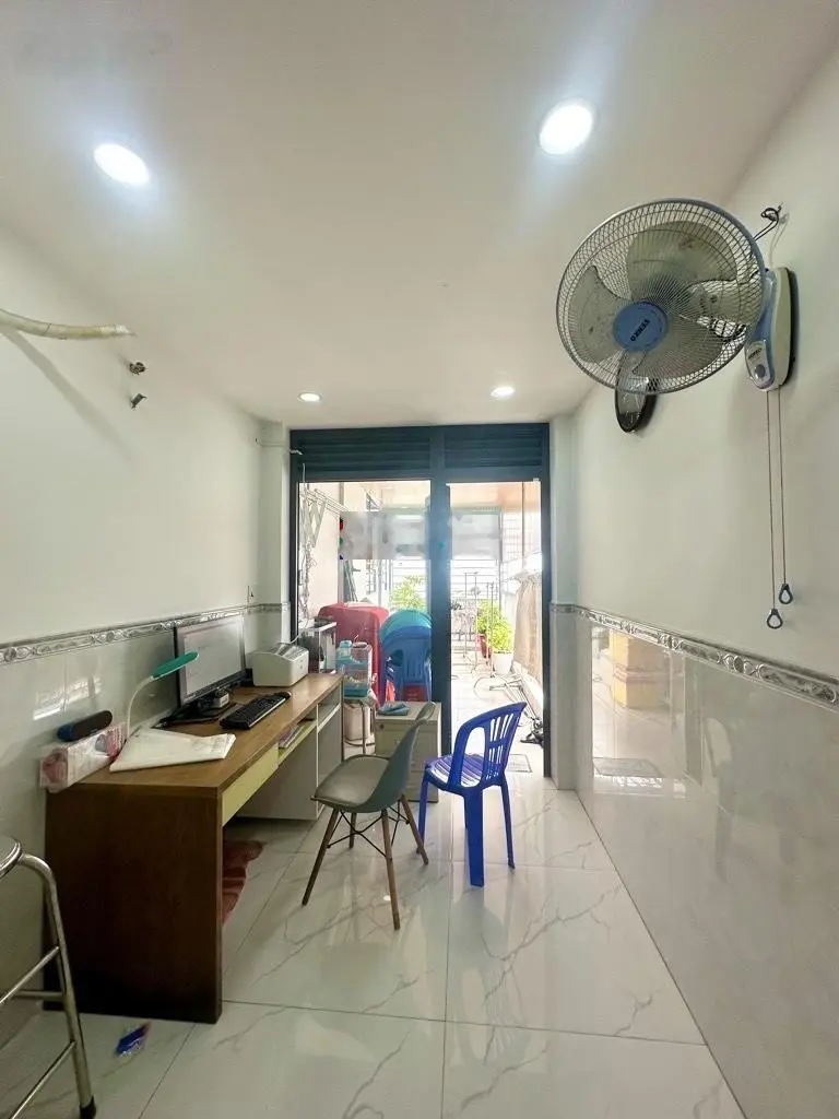 Nhà xinh, nở hậu, không LG - Cách Mạng Tháng 8 - 36m2, 4 tầng - nhỉnh 4 tỷ