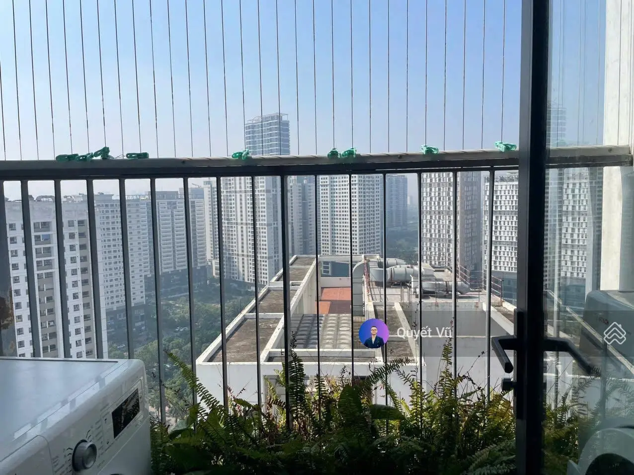 (Penthouse cần bán) toà Kosmo Tây Hồ, DT 180.8m2 3PN 3WC sẵn đồ xịn thiết kế đẹp LH 0888 989 ***