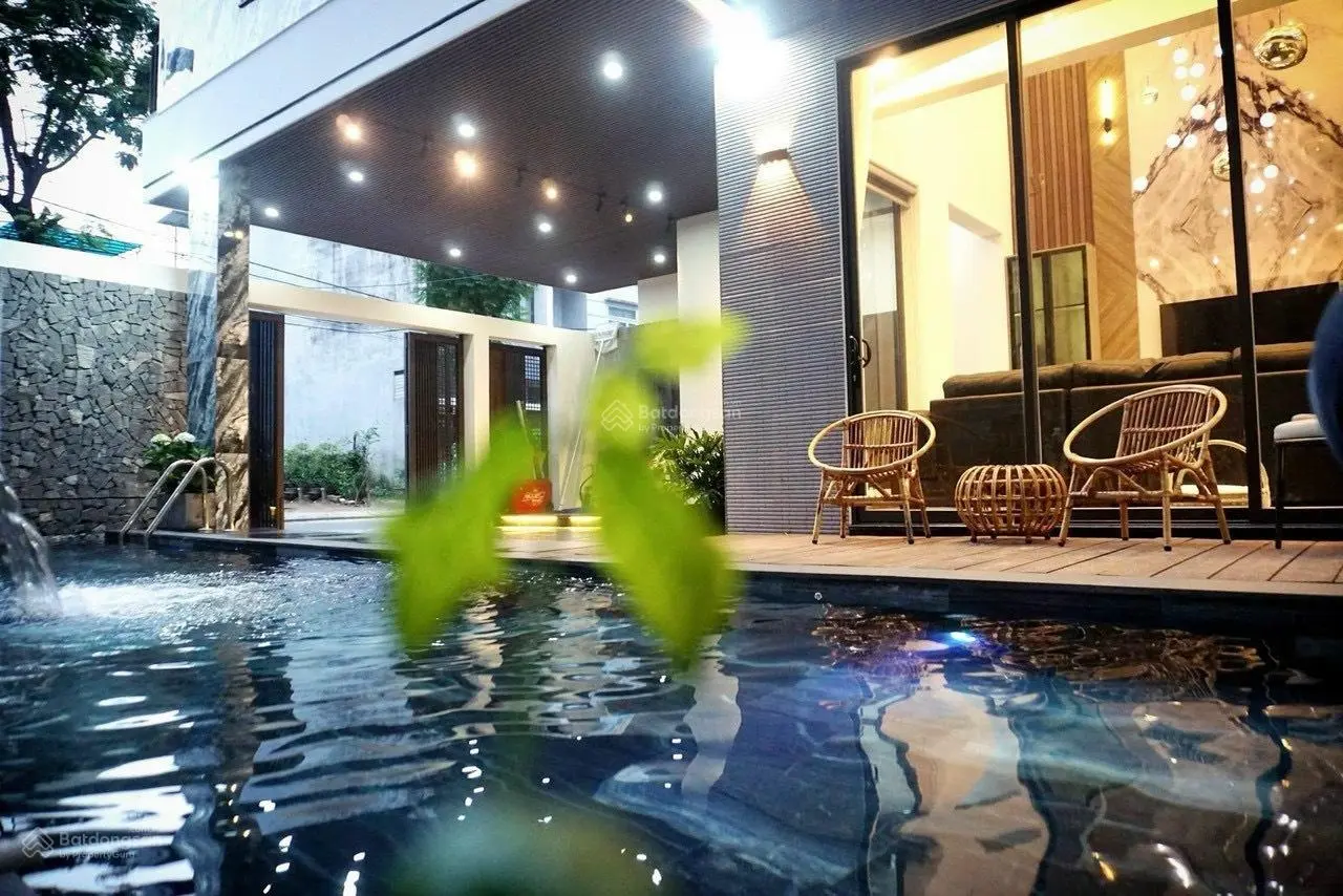 Villa thu nhỏ bên Vịnh Đà Nẵng - 