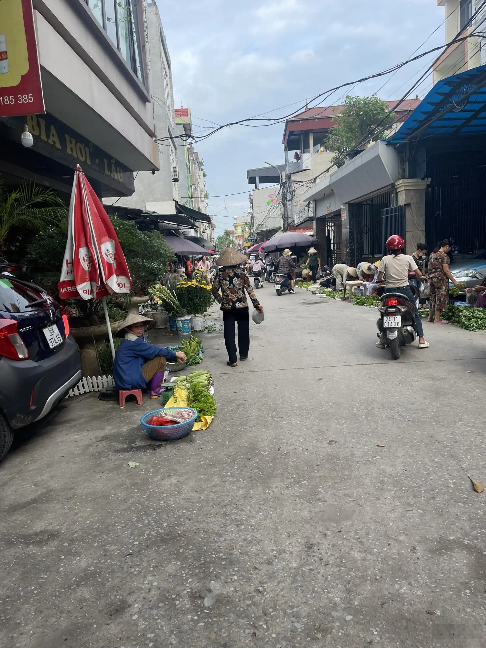 Bán 47m tiên dương đông anh, ô tô chạy thông . chỉ nhỉnh 3 tỷ