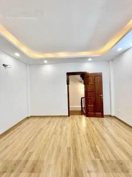 Bán nhà 55m2 3 tầng 100m ra cầu Đại Thành - Đông La, nhà hoàn thiện, về ở ngay. 3.4 tỷ. 0986 498 ***