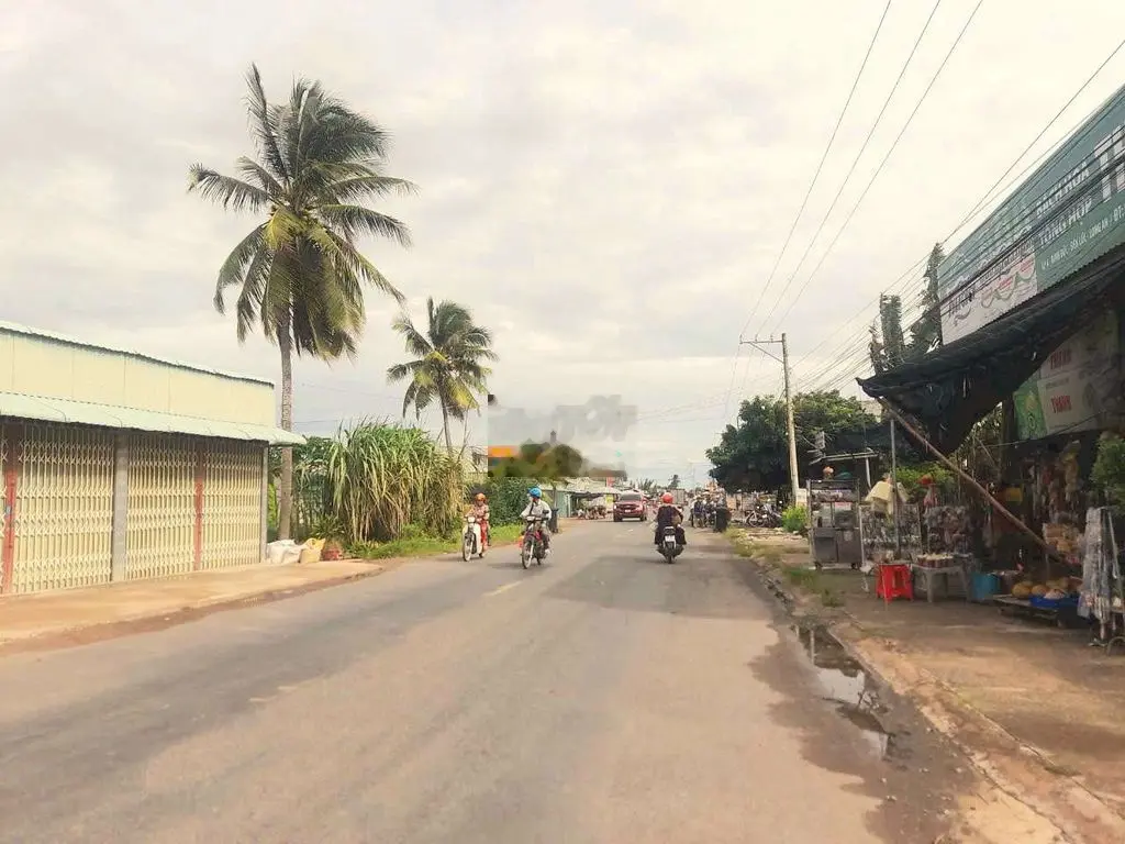 Hàng Vip, 1965m2 đất có 200m2 thổ View kênh cực đẹp, chỉ 2.49 tỷ